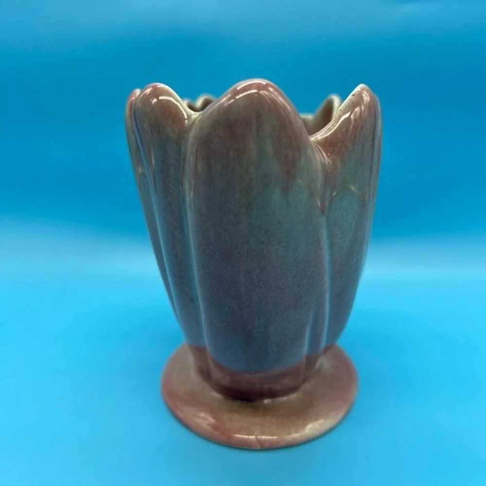 Vintage MCM West Coast‎ Pottery California Mauve Pink Green Scalloped Lotus Vase